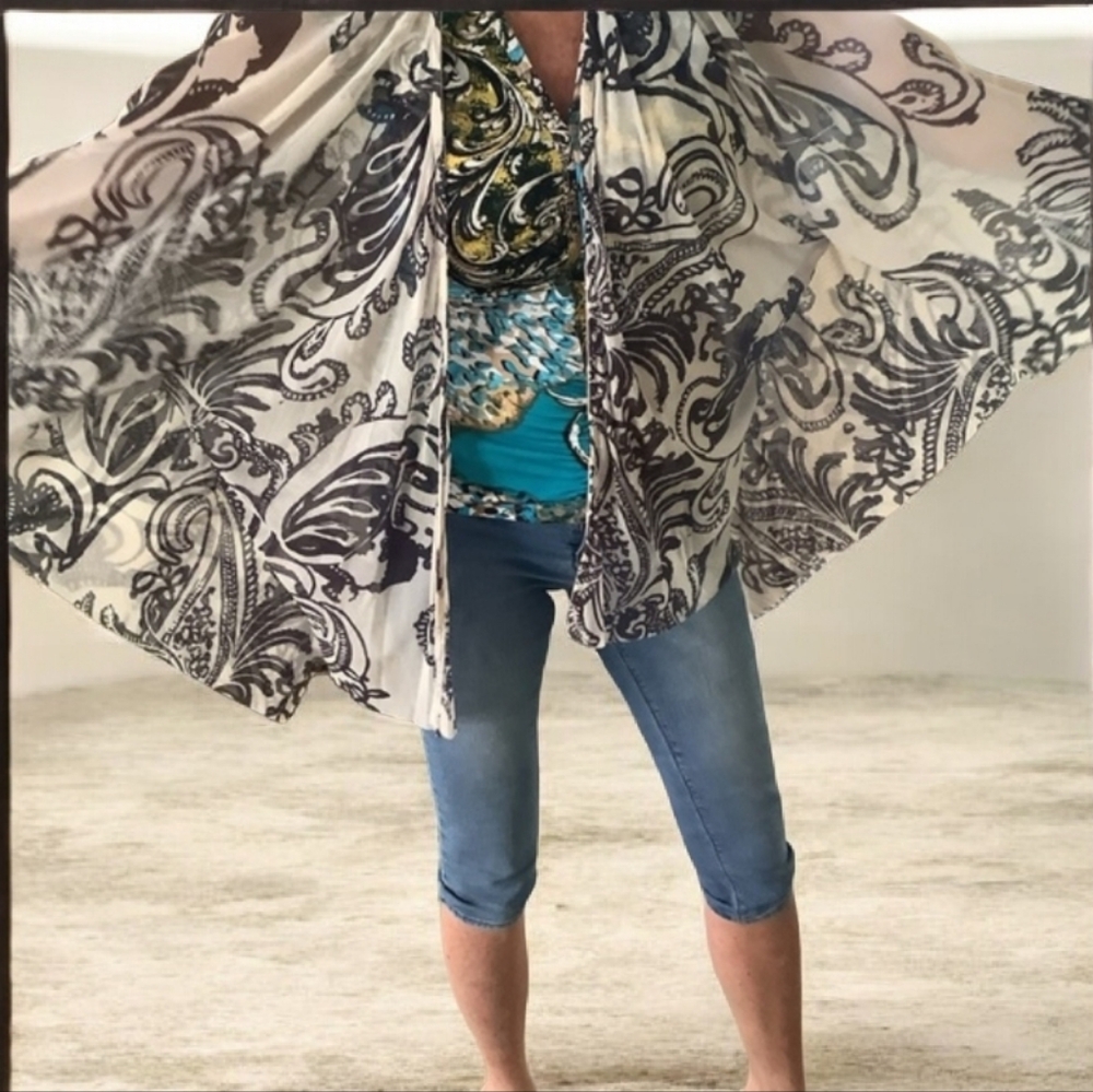 LUKA  sheer jacket/cape bone & black OS nice over anything . Nice sleeves